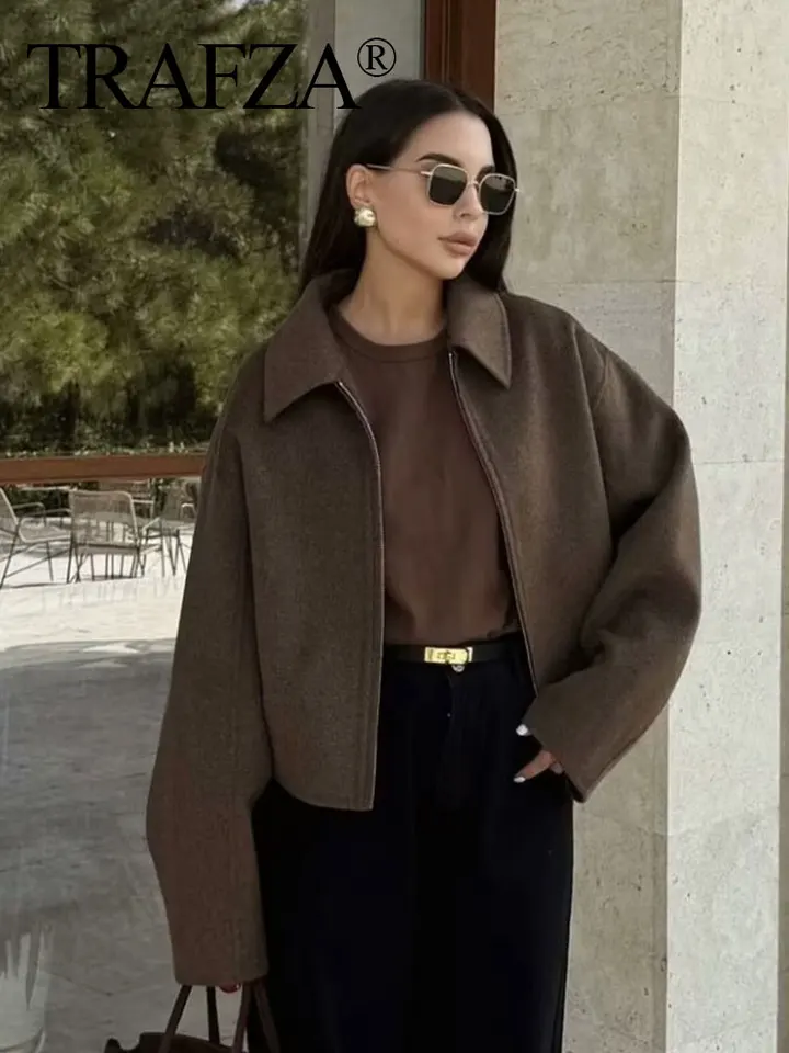 Dámská hnědá vlněná bunda s límcem a zipem - stylový podzimní kabát do města