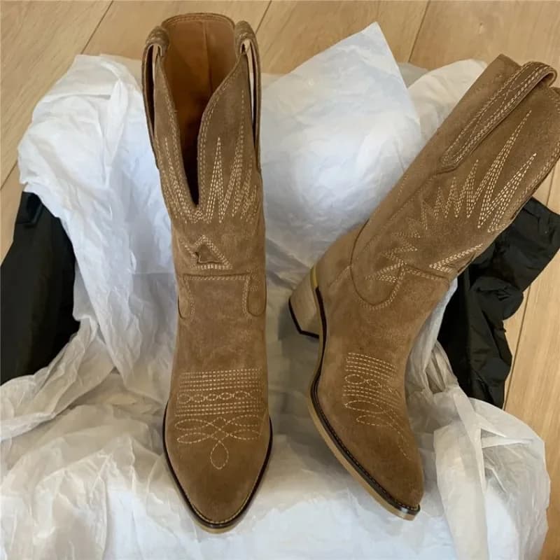 Ženské western boty kotníkové podzimní zimní s květinovou výšivkou špičatá špička cowboy retro