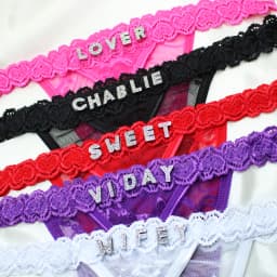 Vlastní jméno tanga písmena jméno sexy krajkové bikiny kalhotky personalizované tangá spodní prádlo spodní prádlo valentýnské dárky pro ženy - náhled 3