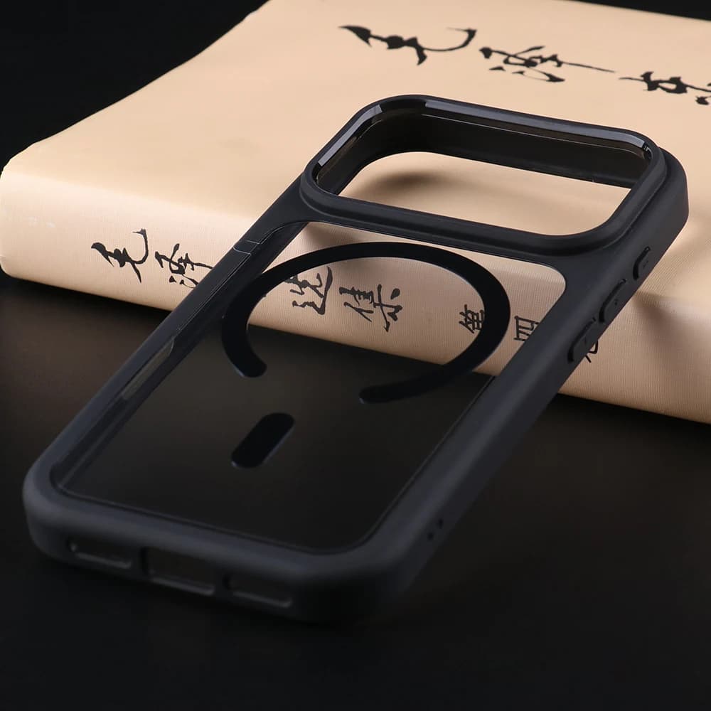 UGOjP Pouzdro pro iPhone 17 Pro Průhledné magnetické pouzdro MagSafe pro bezdrátovou nabíječku Pouzdro na telefon pro muže a ženy Průhledný ochranný kryt