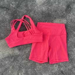 Dámské legíny s vysokým pasem, těsné, s vysokým nárazem, s popruhem na rameno, pro fitness, s podprsenkou, s vysokým pasem a krátkými legínami - náhled 3