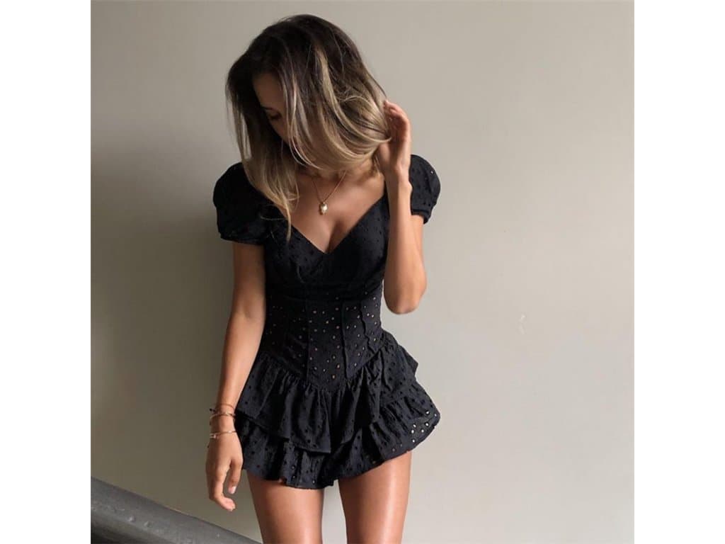 Dámské Elegantní černé letní šaty s výstřihem do V