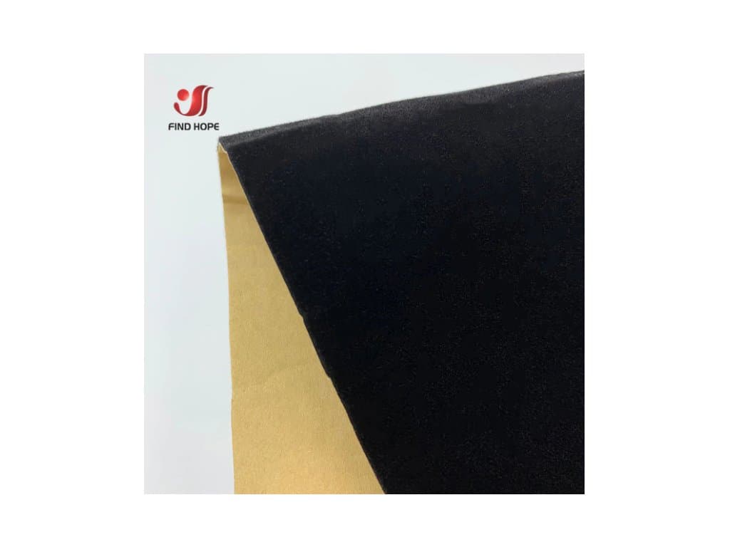 Samolepicí sametová papírová samolepka na textil černá