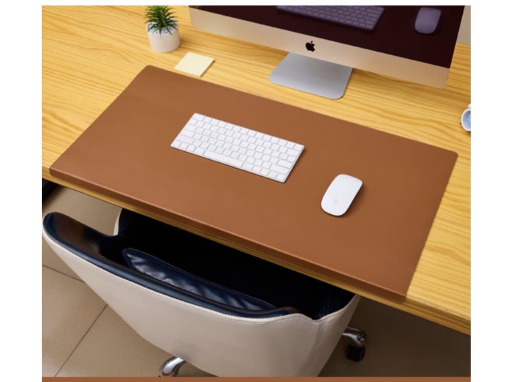Kožená skládací kancelářská podložka na stůl hnědá