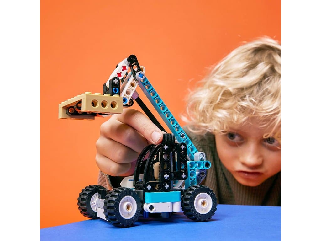LEGO 42133 Technic 2 v 1 teleskopický vysokozdvižný a odtahový vozík, stavební vozidlo