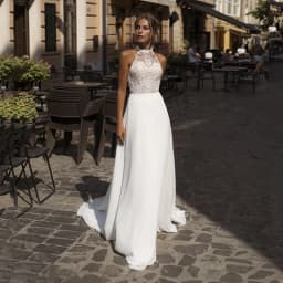Svatební šaty LoveDress Jednoduché šaty s ramínky na ramínka Bílé sexy šifonové boho svatební šaty s vysokým rozparkem a klenotovým výstřihem Plážové šaty na míru - náhled 4