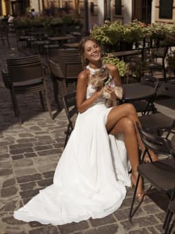 Svatební šaty LoveDress Jednoduché šaty s ramínky na ramínka Bílé sexy šifonové boho svatební šaty s vysokým rozparkem a klenotovým výstřihem Plážové šaty na míru - náhled 3