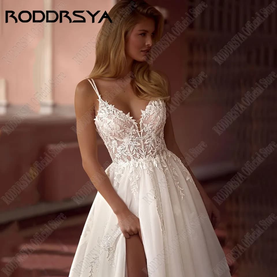 RODDRSYA Plážové krajkové svatební šaty s odhalenými zády, áčkové šaty s aplikací, špagetová ramínka, vestidos de novia, výstřih do V, boho šaty na míru