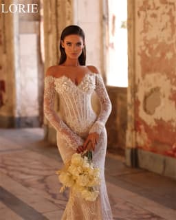 Svatební šaty s dlouhým rukávem a krajkou v boho stylu s motivem mořské panny - náhled 4