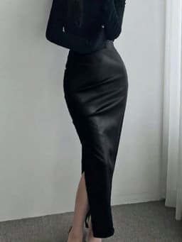 Dámská černá maxi sukně z umělé kůže s bočním rozparkem - sexy slim fit, párty, klubové oblečení, zip - náhled 2