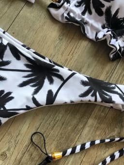 Černobílé kokosové palmy Tisk Bikiny Set Trojúhelníkové Halter Plavky Dámské Plavky Brazilské - náhled 4