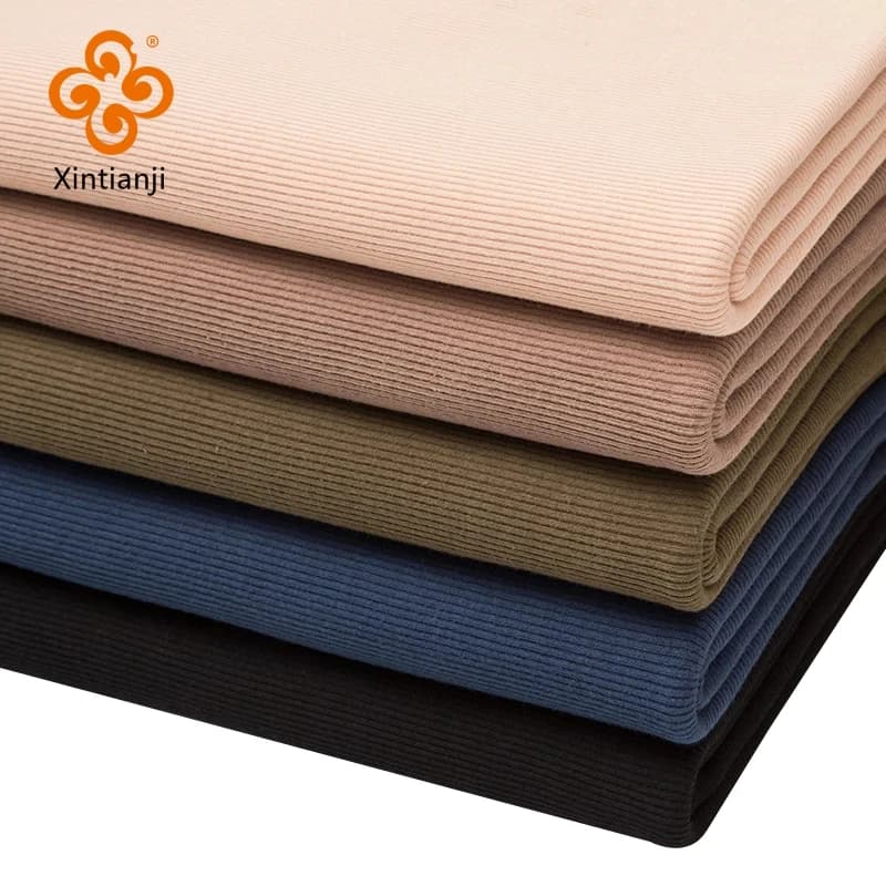 Pružná bavlněná spandexová žebrovaná tkanina 160gsm Letní žerzejový materiál na trička a topy