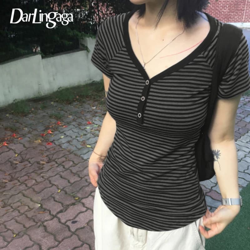 Dámské pruhované tričko s výstřihem do V a knoflíky, krátký rukáv, letní top, slim fit, styl Y2K