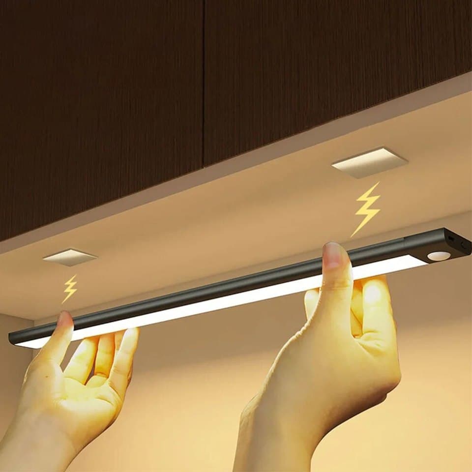 Dobíjecí LED osvětlení skříňky s USB-C a pohybovým senzorem pro kuchyňskou skříňku 20-60 cm
