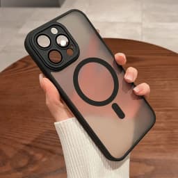 Magnetický matný průsvitný nárazuvzdorný kryt na telefon s bezdrátovým nabíjením pro modely iPhone - náhled 4