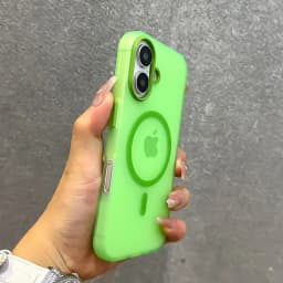 Pouzdro pro iPhone 16 15 14 Pro Max v barvě cukrovinek s poutkem na zápěstí, magnetické, měkké TPU - náhled 4