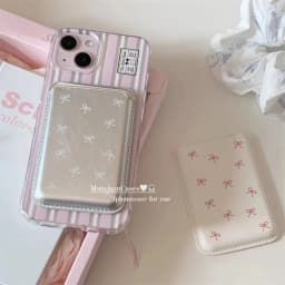 Roztomilý držák karet MagSafe s mašlí pro iPhone 15 Pro Max s magnetickou peněženkou a klipem - náhled 2