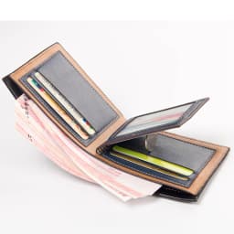 Pánská tenká kožená peněženka s RFID blokováním - skládací pouzdro na karty s kapsou na mince a okénkem na průkaz totožnosti - náhled 5