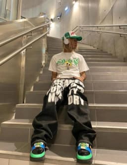 Černé volné džíny s potiskem písmen unisex streetwear wide leg kalhoty punk styl - náhled 4