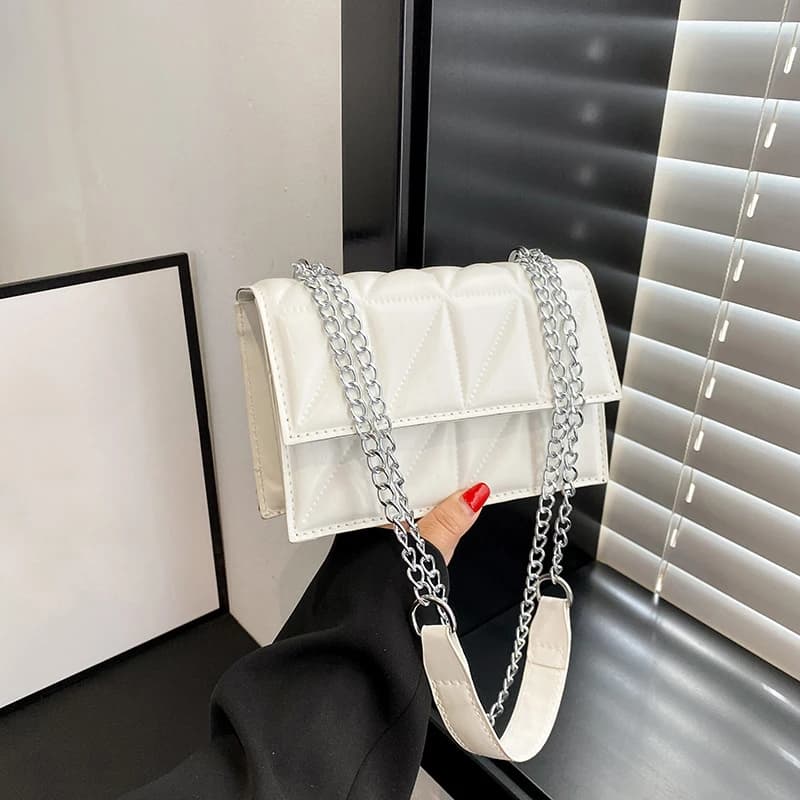 Dámská kožená kabelka přes rameno s řetízkem a rukojetí crossbody taška