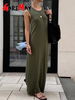 Dámské úpletové midi šaty hnědé elegantní letní béžové volnočasové šaty bez rukávů - náhled 6
