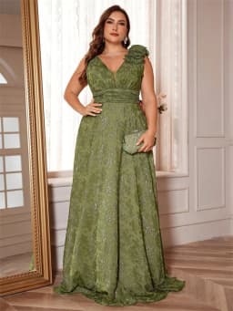 Zelené elegantní šaty ve velikosti plus size pro slavnostní příležitosti a promoci - náhled 2