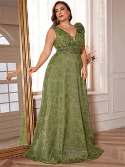 Zelené elegantní šaty ve velikosti plus size pro slavnostní příležitosti a promoci - náhled 6
