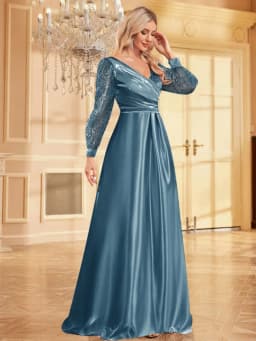 Luxusní modré flitrované společenské šaty s výstřihem do V - elegantní dlouhé večerní šaty - náhled 6