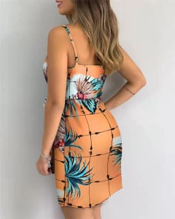Dámské elegantní letní šaty s úzkými ramínky a véčkovým výstřihem, slim fit koktejlové šaty - náhled 5