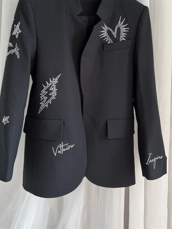 Dámské elegantní sako s korálkovými detaily černé jarní kancelářské oblečení slim fit