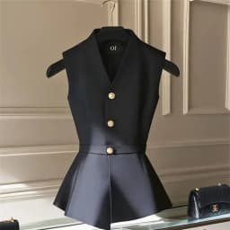 Dámská elegantní vesta bez rukávů - jarní podzimní módní kabátek do kanceláře v štíhlém střihu - náhled 4