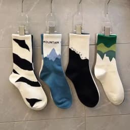 Dámské asymetrické ponožky jarní sportovní designové kreativní vzory komfortní střední délka - náhled 2