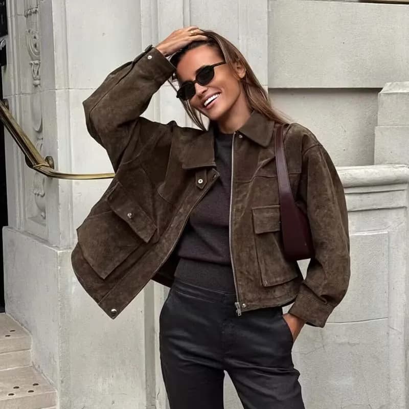 Dámská kožená bunda s límcem - módní podzimní kabát s předními kapsami a zipem, volný střih