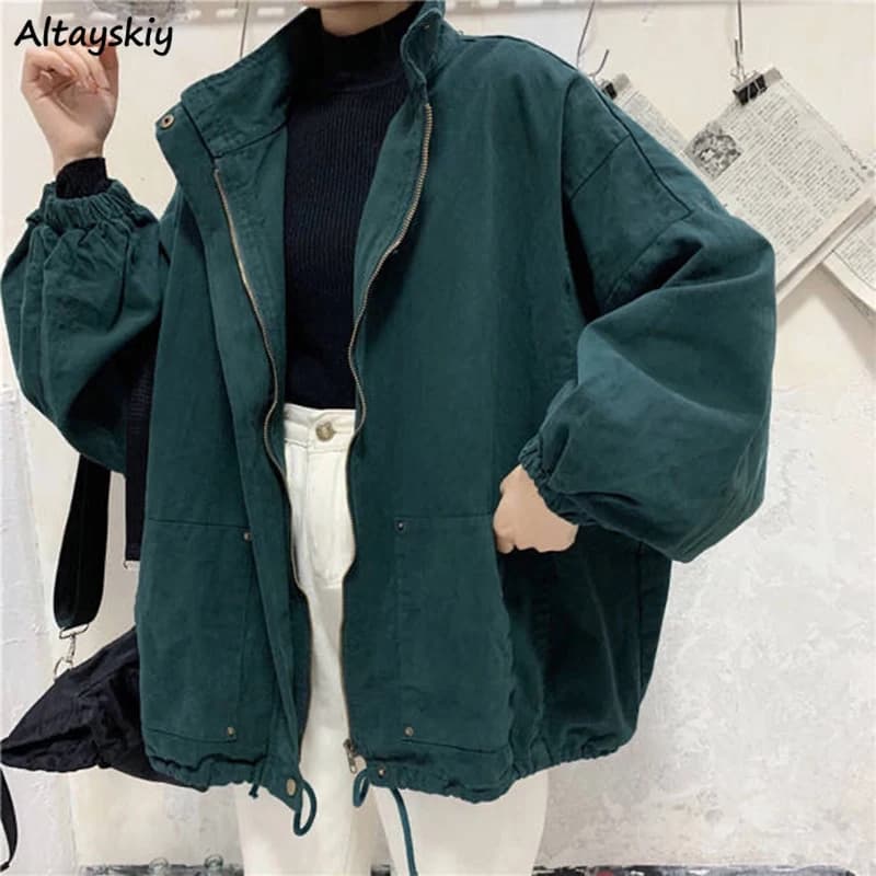 Dámská jarní bunda v retro stylu - elegantní volný střih, béžová prošívaná bunda casual