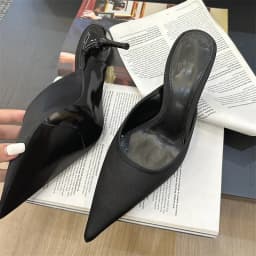 Letní dámské pantofle s špičatou špičkou a nízkým podpatkem lodičky mules slide - náhled 5