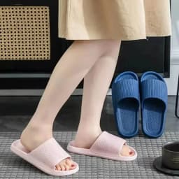Masážní sprchové pantofle s měkkou podrážkou neklouzavé a voděodolné pro ženy i muže - náhled 4
