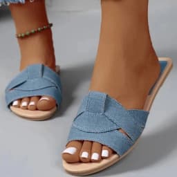 Nové dámské ploché sandály plážové pantofle sexy elegantní design - náhled 2