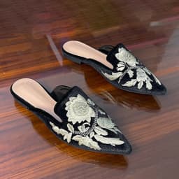 Sametové výšivkové květinové mules pro ženy elegantní boty s uzavřenou špičkou slipon - náhled 5