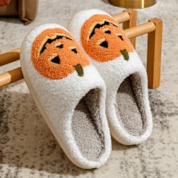 Dámské zimní domácí pantofle s plyšovým povrchem pohodlné interiérové Halloween motiv dýně - náhled 7