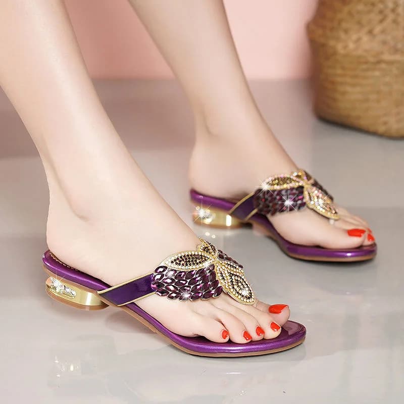 Ženské letní plážové sandály Boho styl vodní diamantové pantofle nízký podpatek