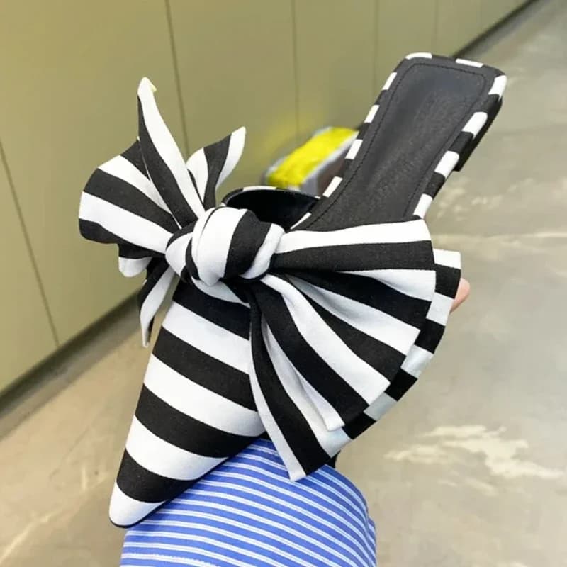 Dámské oversize mule slip on sandály s motýlkovým uzlem a špičatou špičkou luxusní satén