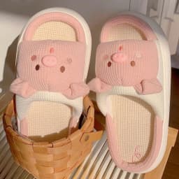 Dámské měkké lněné domácí pantofle s roztomilým motivem prasátka 3,5 cm - náhled 7