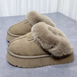 Dámské pohodlné teplé slip-on boty zimní s platformou a kulatou špičkou - náhled 2