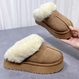 Dámské pohodlné teplé slip-on boty zimní s platformou a kulatou špičkou - náhled 5