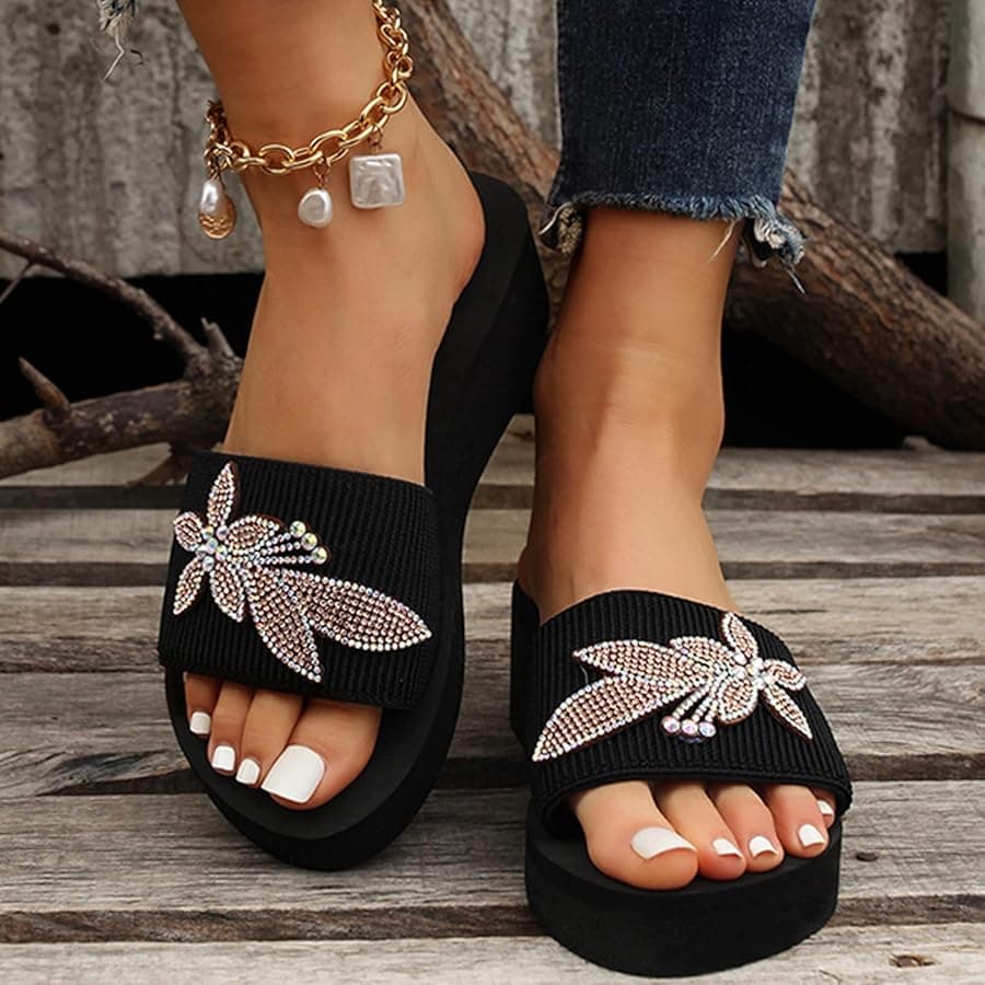 Dámské pantofle a domácí obuv