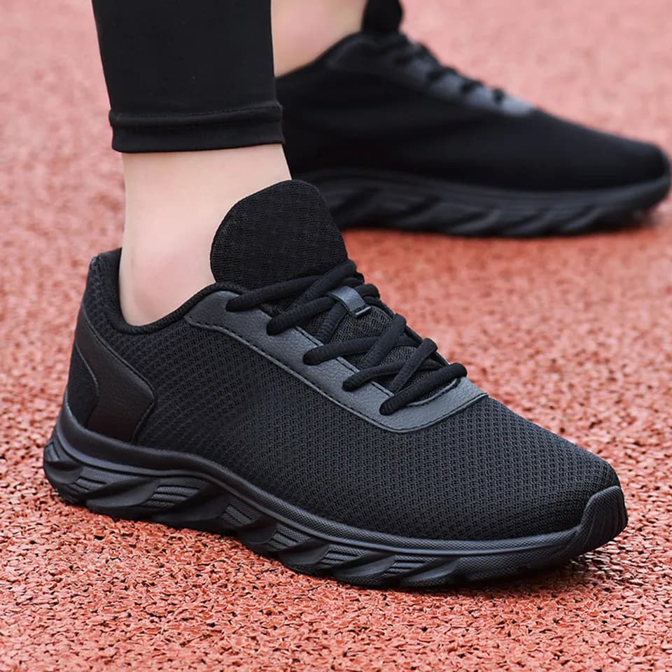 Mens Leather Sneaker Sports Shoes Simple Solid Color Fashion Summer New Pattern Mesh Breathable Classic Sneaker Zapatillas
