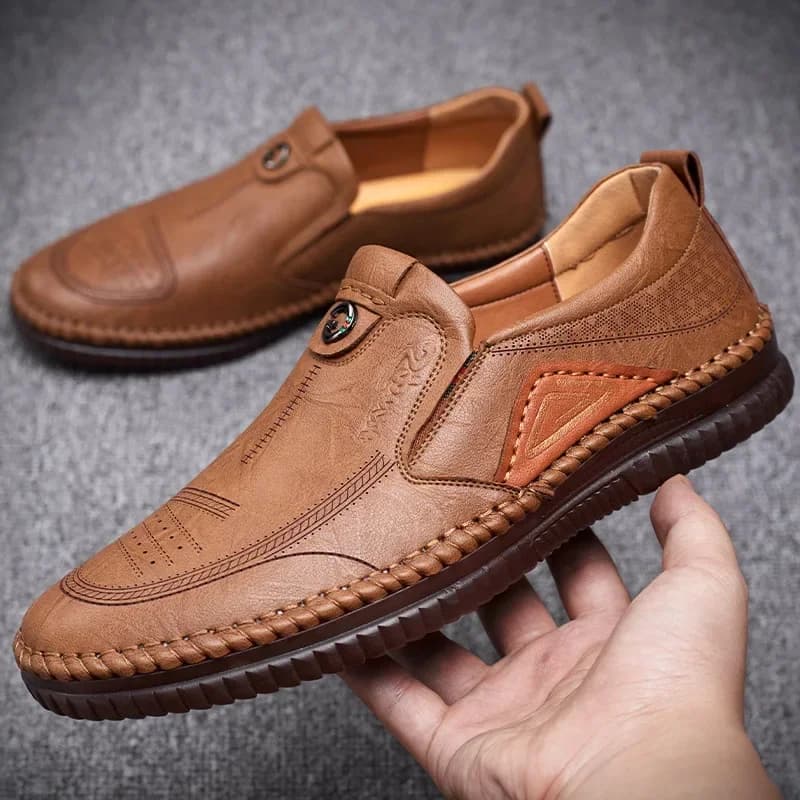 Pánské kožené slip-on loafers letní casual boty měkká podrážka nové 2025