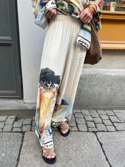 Potištěný dvoudílný set košile s dlouhým rukávem a širokými kalhotami s elastickým pasem jarní look - náhled 7