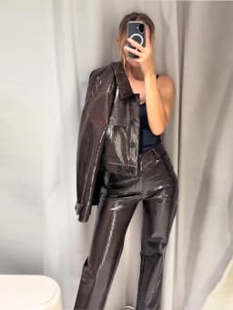 Y2K punk kožený kabát a kalhotový set pro ženy krátká bunda s vysokým pasem streetwear 2025 - náhled 3