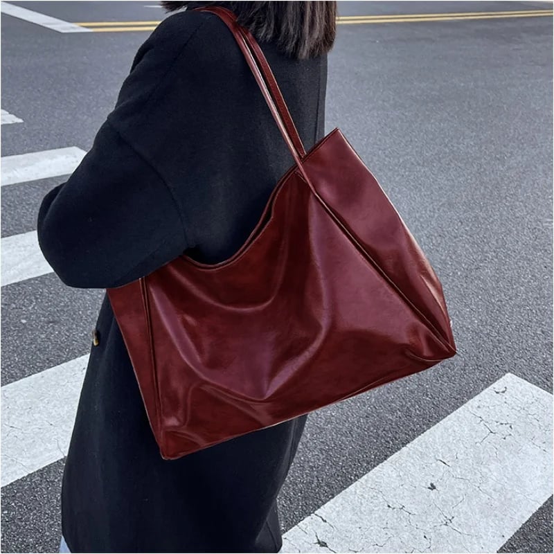 Dámská velká kožená kabelka přes rameno vintage červená casual shopper taška
